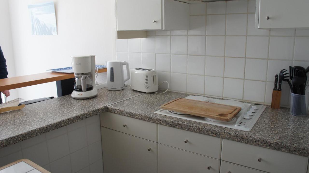 Zonnig En Gezellig Appartement Met Zijdelings Zeezicht En Zwembad In Koksijde Kültér fotó