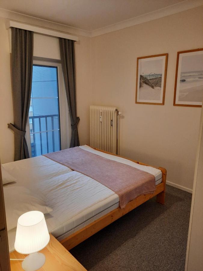 Zonnig En Gezellig Appartement Met Zijdelings Zeezicht En Zwembad In Koksijde Kültér fotó